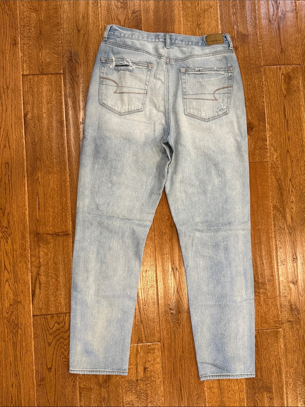 American Eagle Mom Jean - Picture 8 of 11
